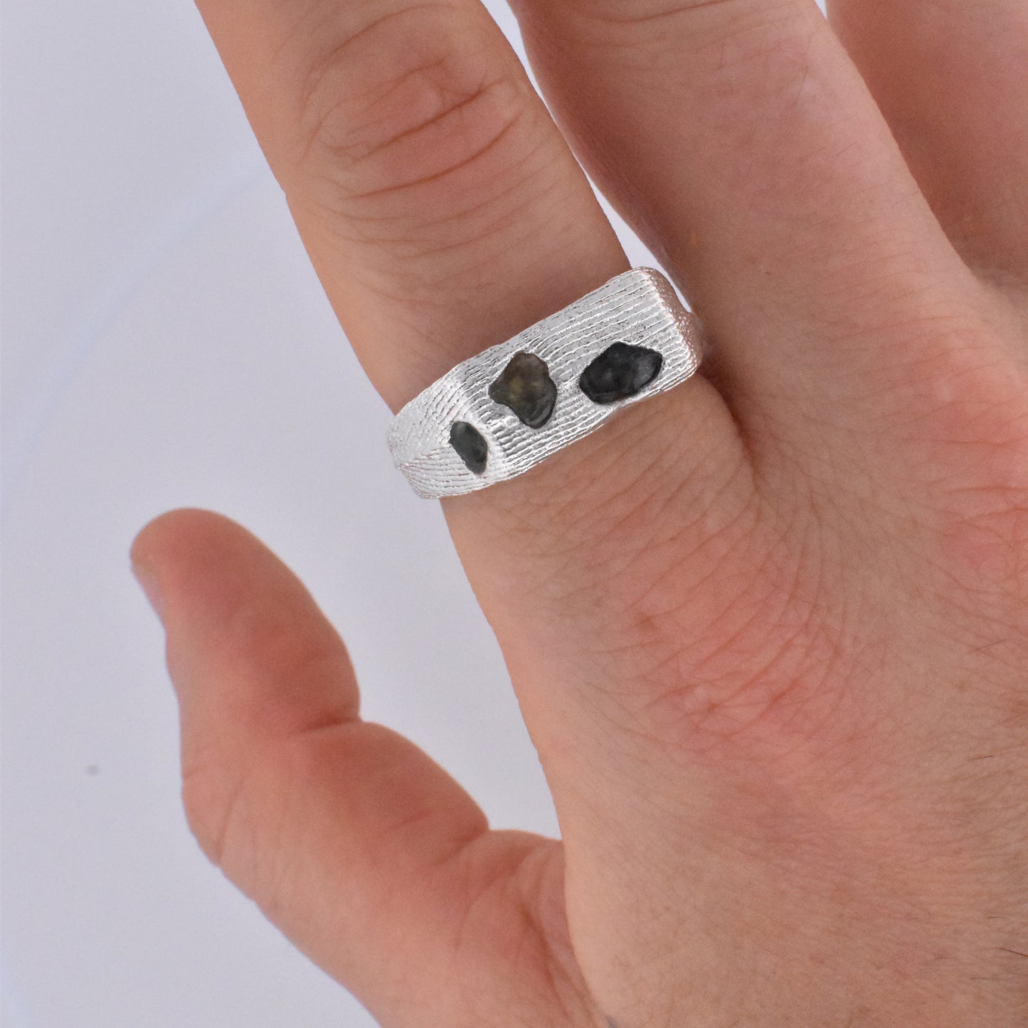 RAW SAPPHIRE SCATTER SIGNET RING