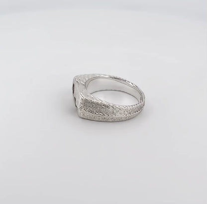 RAW SAPPHIRE SCATTER SIGNET RING